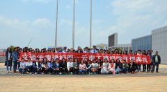 云南嵩明13所院校将交通法规纳入学校课程 并计