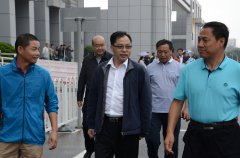 内蒙古自治区公安厅交警总队领导莅临我校参观